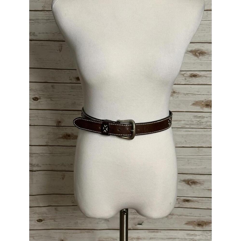 Classic brown and white contrasting stitching Italian leather belt Size Medium